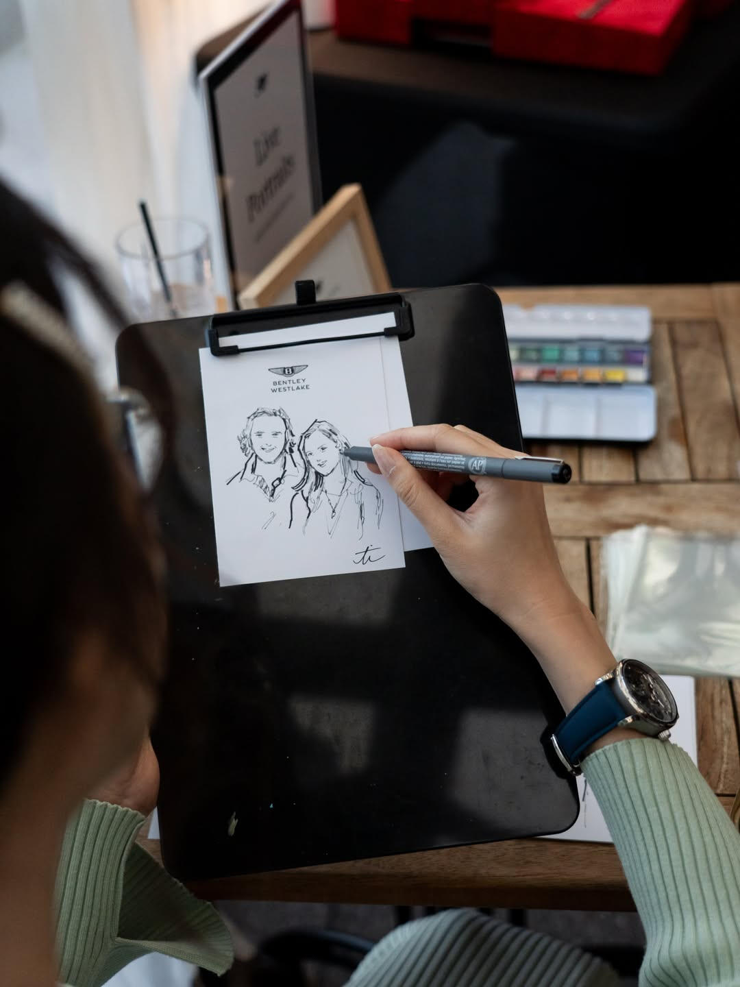 Live Illustration Live Illustration